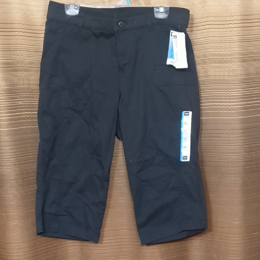 NWT Lee Skimmers Black Relaxed Fit Knee-Length Shorts Size 10 Medium